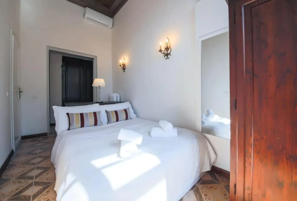Lux Palace Prime Florence 0*,